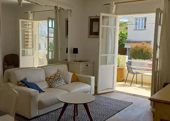 Dana Paradise House * Nice