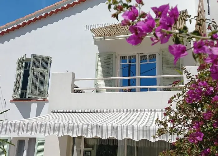 Dana Paradise House * Nice